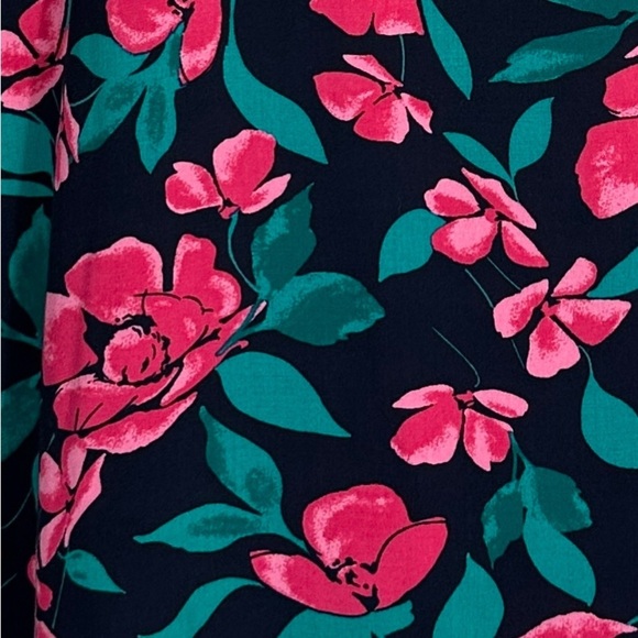 Talbots Outlet M tunic top, navy/floral, rayon, flowy, long sleeve, fall, autumn - Picture 2 of 7